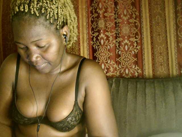  Sexxy-pretty24 chat room