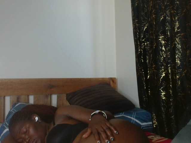 Sexxy-pretty24's BongaCams show and profile