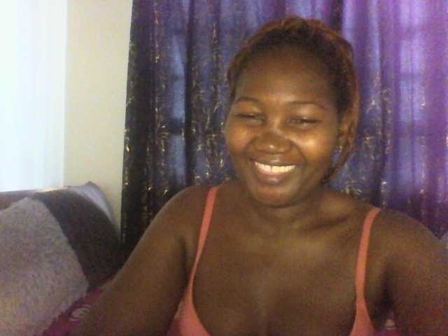 Sexxy-pretty24 webcam