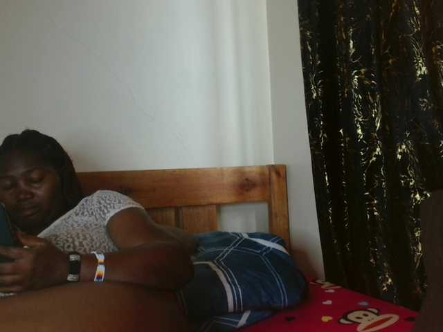 Sexxy-pretty24's BongaCams show and profile