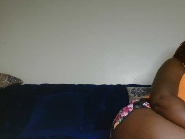 Sexxy-pretty24's BongaCams show and profile