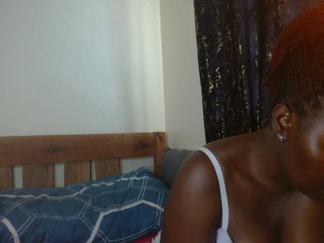 Sexxy-pretty24's BongaCams show and profile