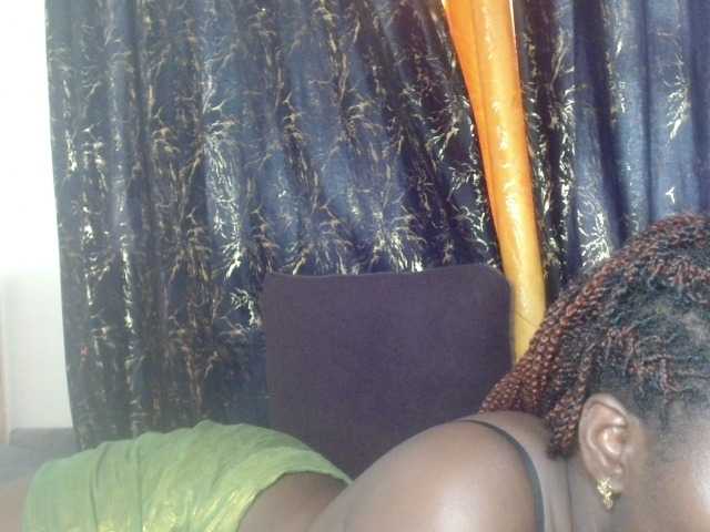 Sexxy-pretty24's BongaCams show and profile