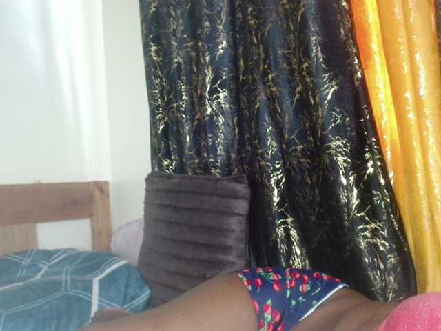 Sexxy-pretty24's BongaCams show and profile