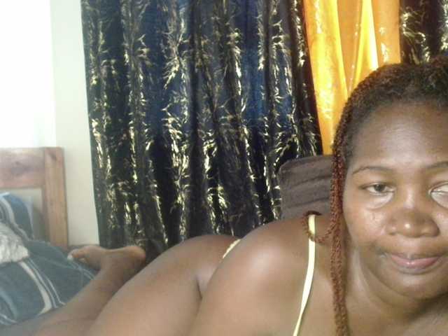 Sexxy-pretty24's BongaCams show and profile