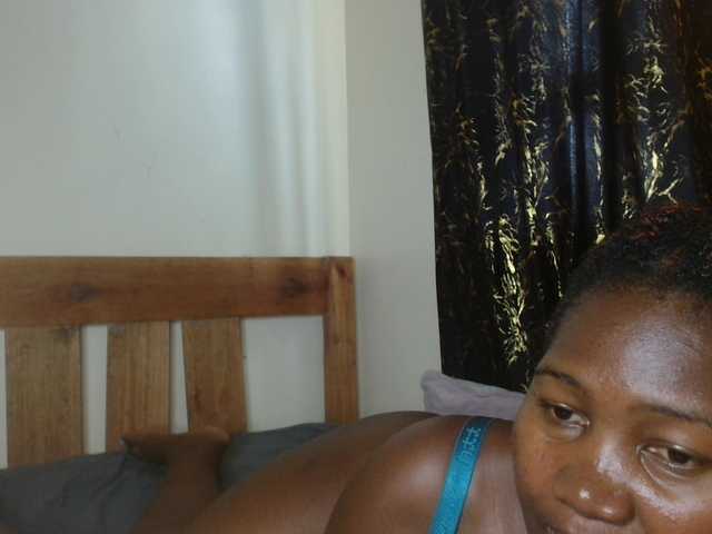 Sexxy-pretty24's BongaCams show and profile