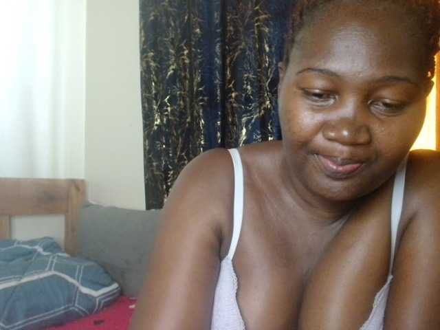 Sexxy-pretty24's BongaCams show and profile