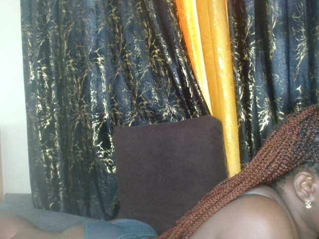 Sexxy-pretty24's BongaCams show and profile