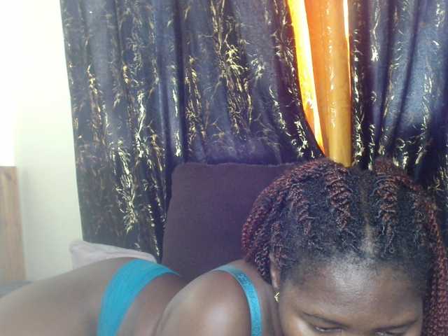 Sexxy-pretty24's BongaCams show and profile