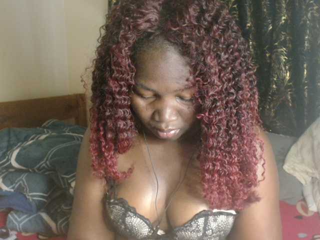 Sexxy-pretty24's BongaCams show and profile