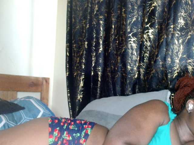 Sexxy-pretty24 webcam