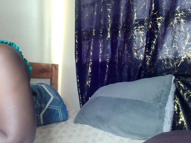 Sexxy-pretty24's BongaCams show and profile