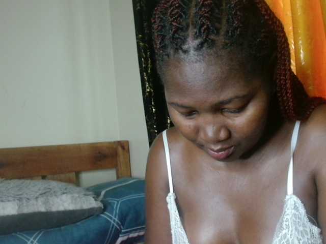 Sexxy-pretty24's BongaCams show and profile