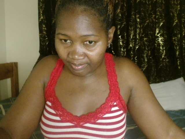 Sexxy-pretty24 webcam