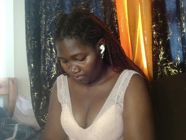 Sexxy-pretty24's BongaCams show and profile