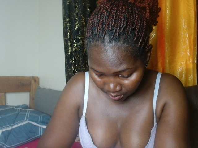 Sexxy-pretty24's BongaCams show and profile