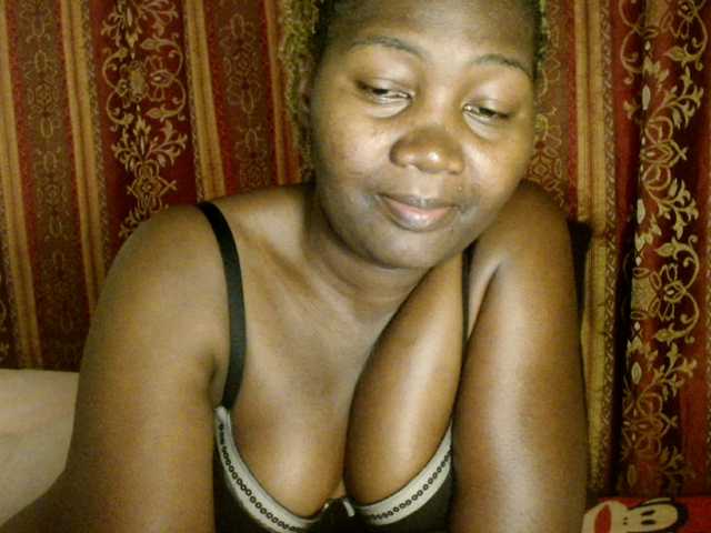 Sexxy-pretty24 webcam