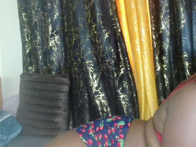 Sexxy-pretty24's BongaCams show and profile