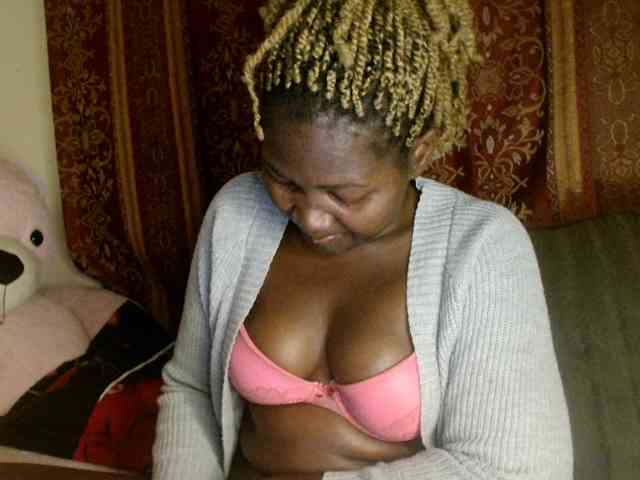 Sexxy-pretty24 webcam