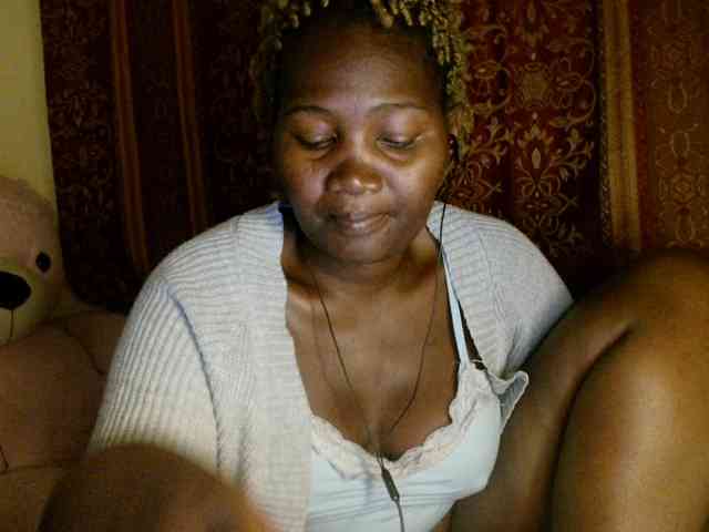 Sexxy-pretty24 webcam
