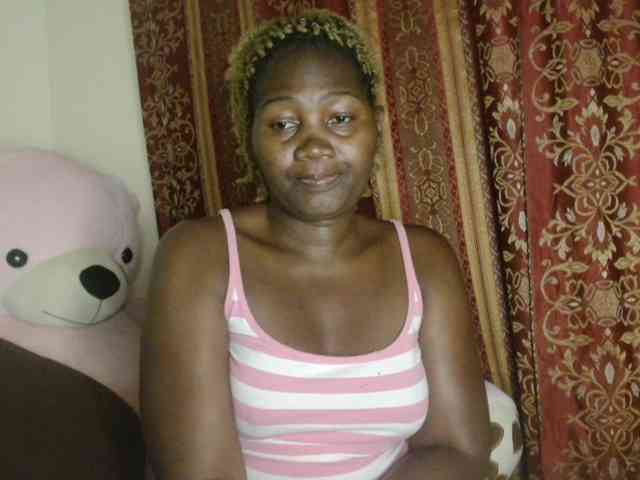 Sexxy-pretty24 webcam