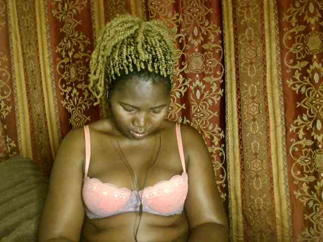 Sexxy-pretty24 webcam