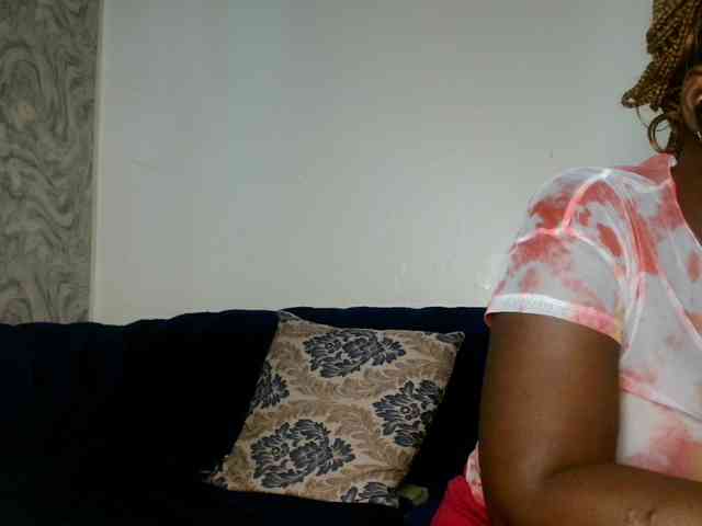 Sexxy-pretty24 webcam