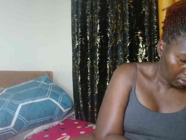 Sexxy-pretty24 webcam