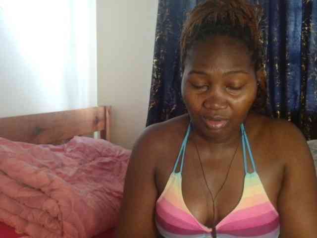 Sexxy-pretty24 webcam