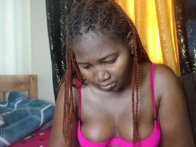 Sexxy-pretty24 webcam