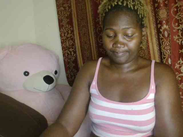 Sexxy-pretty24 webcam