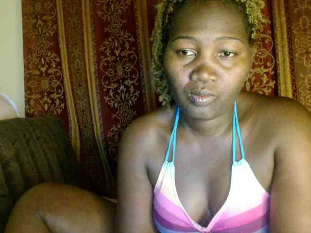 Sexxy-pretty24 webcam