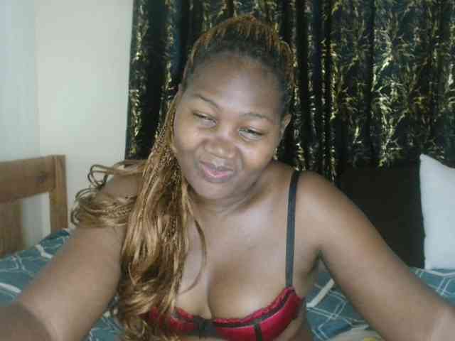 Sexxy-pretty24 webcam