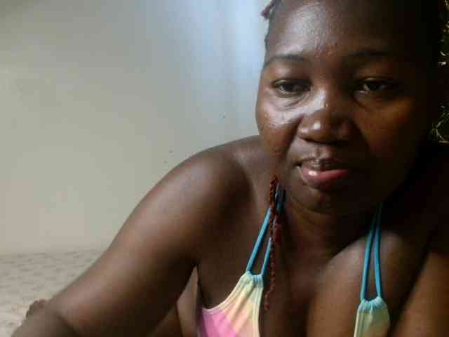 Sexxy-pretty24 webcam