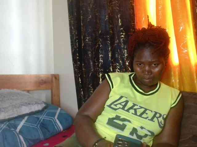 Sexxy-pretty24 webcam