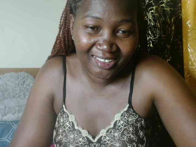 Sexxy-pretty24 webcam