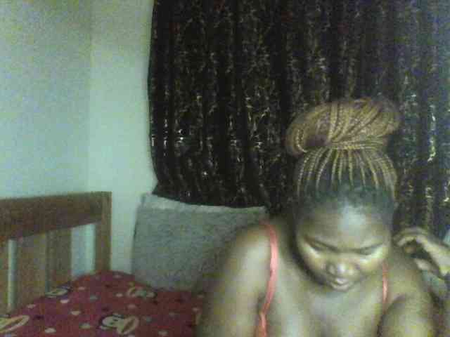 Sexxy-pretty24 webcam