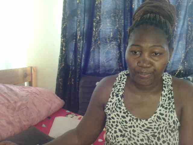 Sexxy-pretty24 webcam