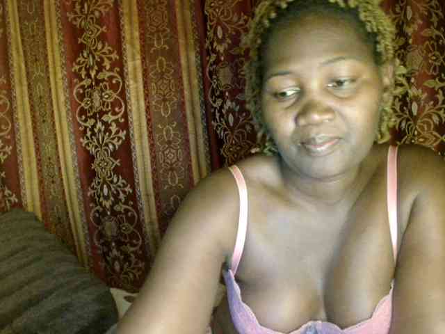 Sexxy-pretty24 webcam