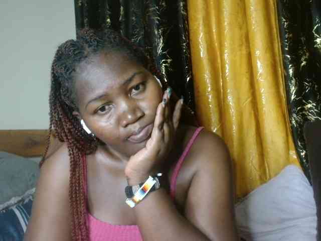 Sexxy-pretty24 webcam