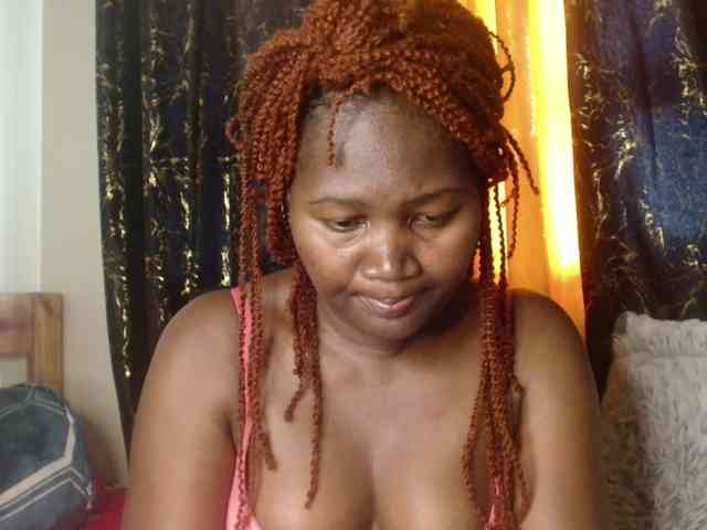 Sexxy-pretty24 webcam