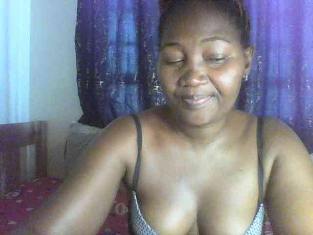 Sexxy-pretty24 webcam