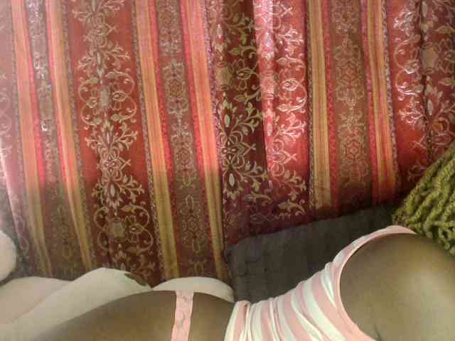 Sexxy-pretty24 webcam