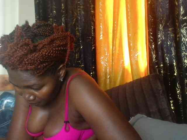 Sexxy-pretty24 webcam