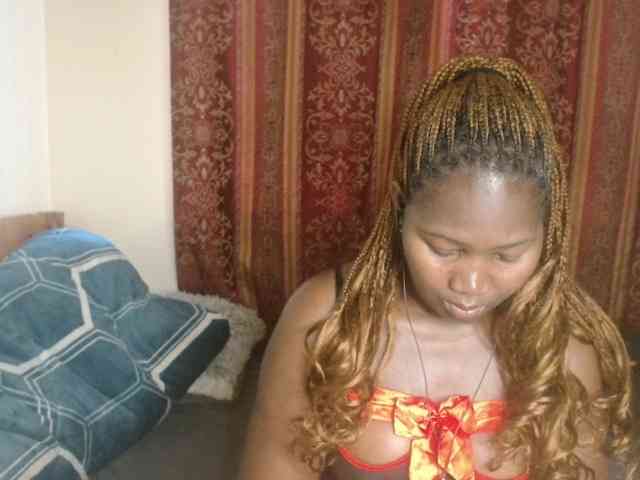 Sexxy-pretty24 webcam