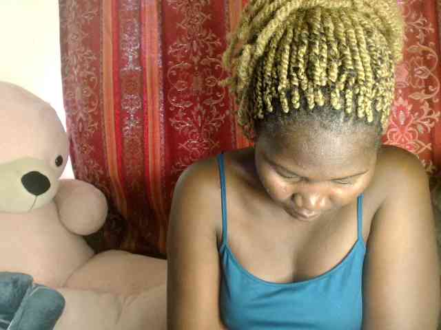 Sexxy-pretty24 webcam