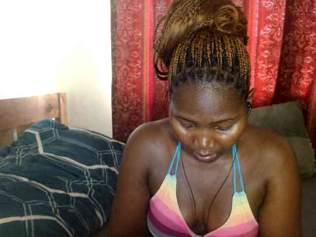 Sexxy-pretty24 webcam