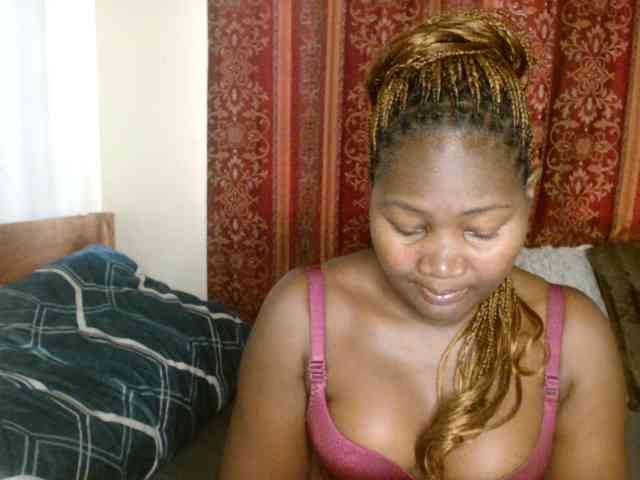 Sexxy-pretty24 webcam