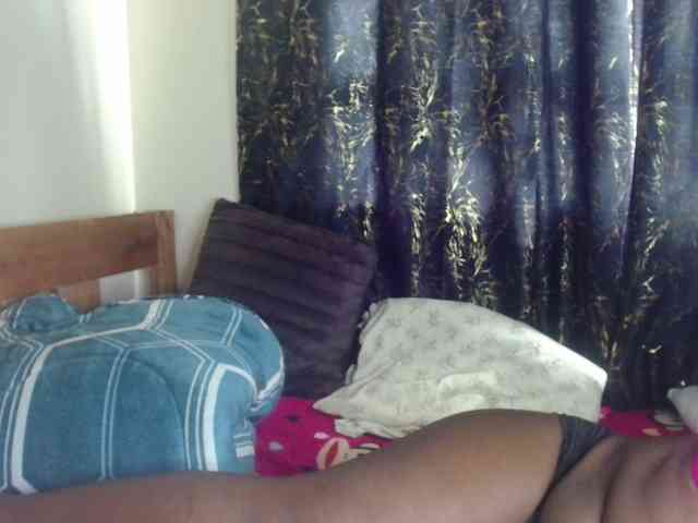 Sexxy-pretty24 webcam