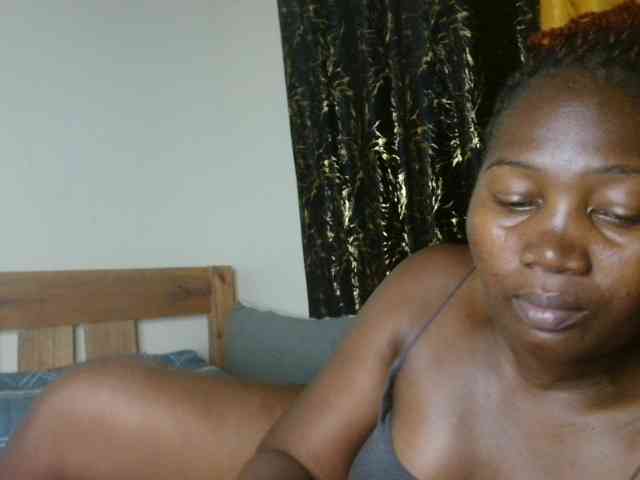 Sexxy-pretty24 webcam